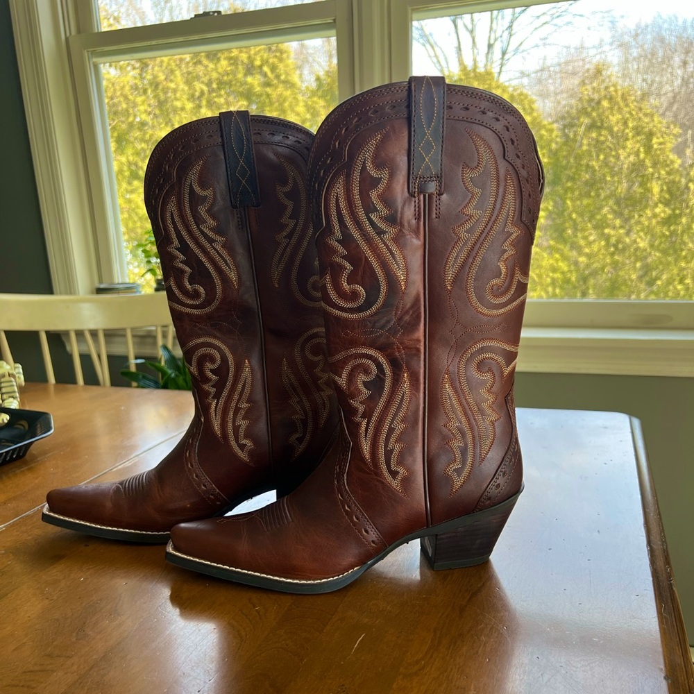 Ariat Size 9 Extra Narrow Cowboy Boots
